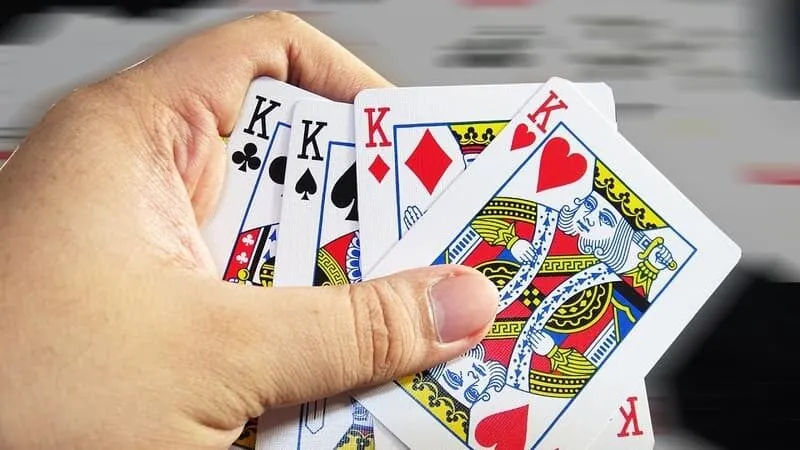 cách chơi bài tiến lên